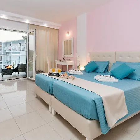 מלון Palotel Luxury