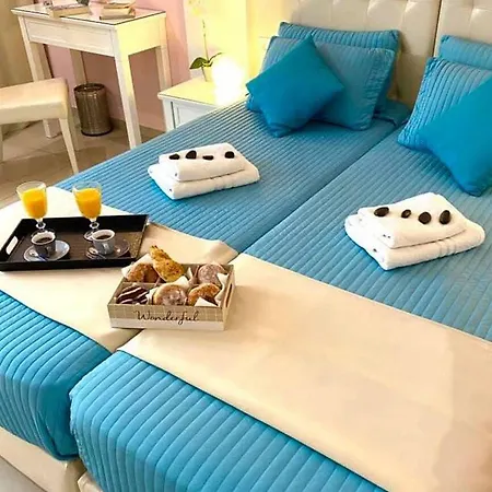 Palotel Luxury מלון גאוביה