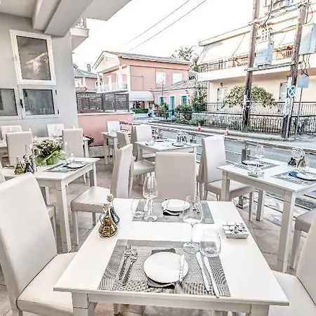 Palotel Luxury מלון 3*